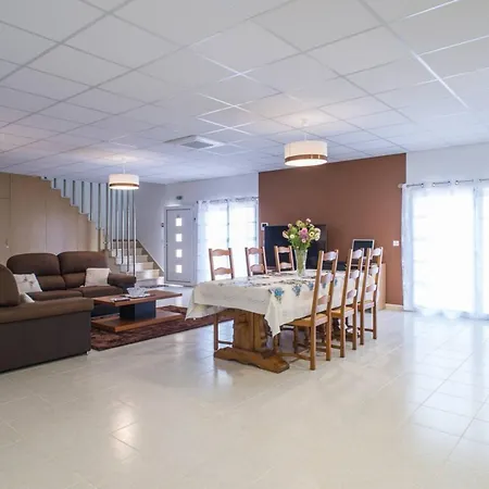 Charming House In Boa Vista With Private Pool Holiday home *