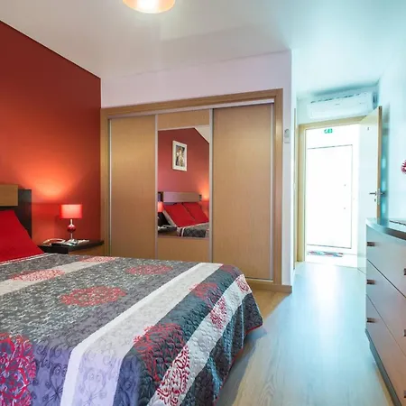 Charming House In Boa Vista With Private Pool * Boa Vista (Leiria)