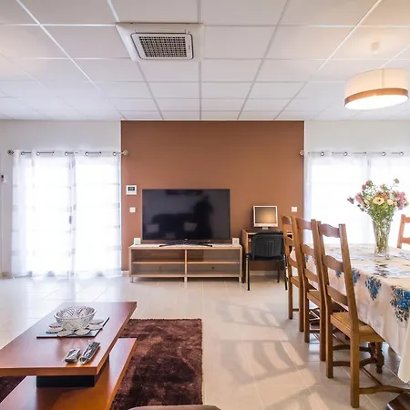 Charming House In Boa Vista With Private Pool Semesterbostad Boa Vista (Leiria)