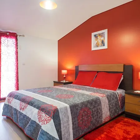 Charming House In Boa Vista With Private Pool * Boa Vista (Leiria)