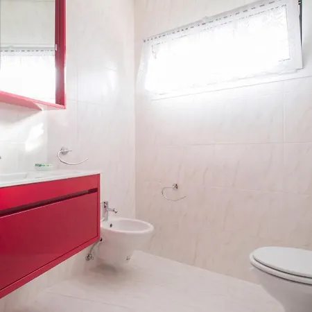 Charming House In Boa Vista With Private Pool * Boa Vista (Leiria)