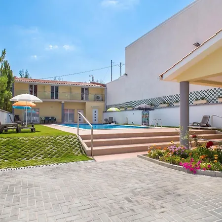 Charming House In Boa Vista With Private Pool Semesterbostad Boa Vista (Leiria)