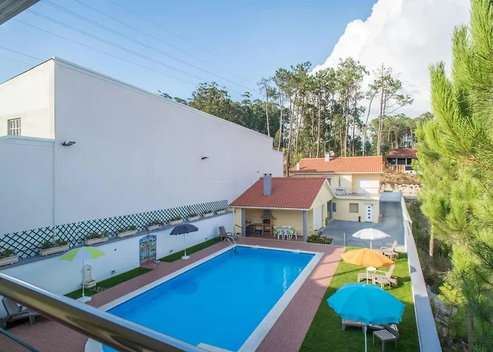 Charming House In Boa Vista With Private Pool * Boa Vista (Leiria)