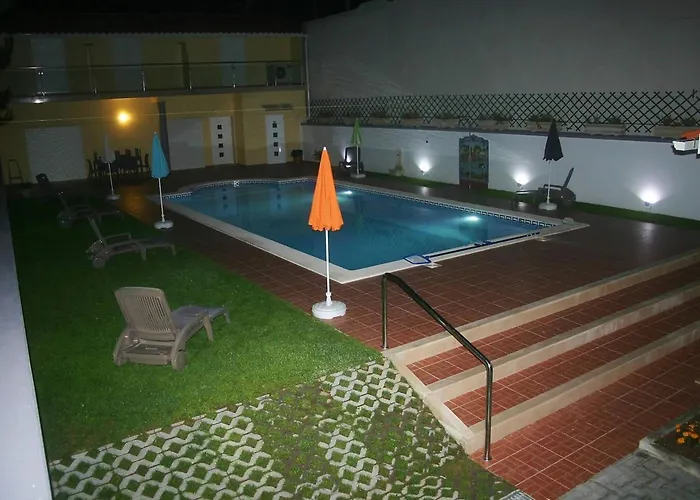 Charming House In Boa Vista With Private Pool Prázdninový dům Boa Vista (Leiria)